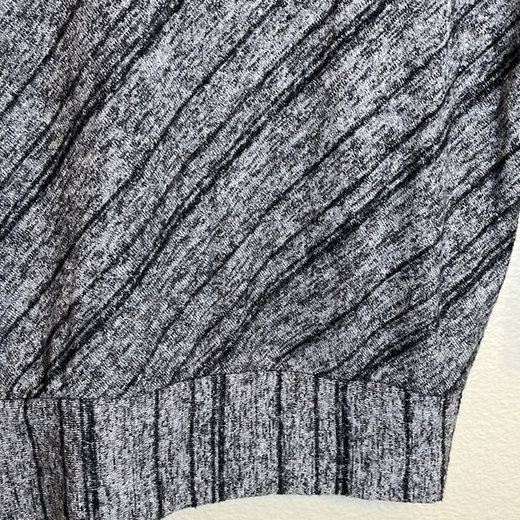 Green Envelope Gray Sweater - Picture 8 of 10